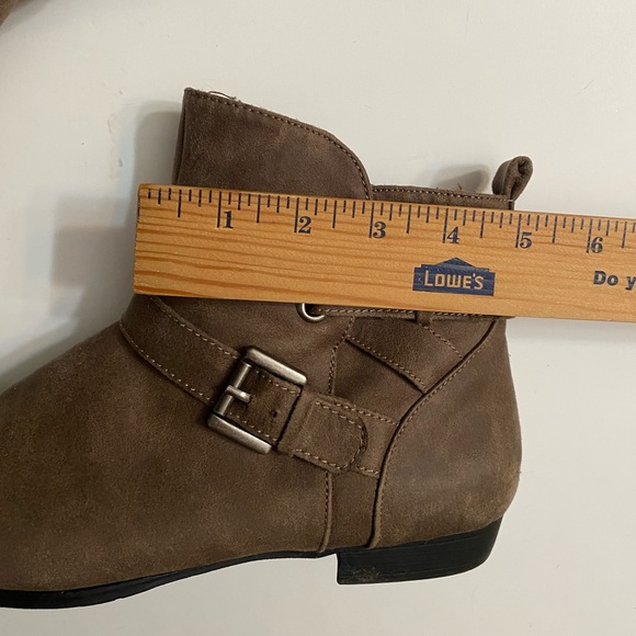 Rampage Ram-Bidelia ankle boots, brown, women’s size 8M, adjustable strap - Picture 4 of 11